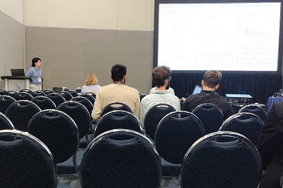 研究成果を発表。