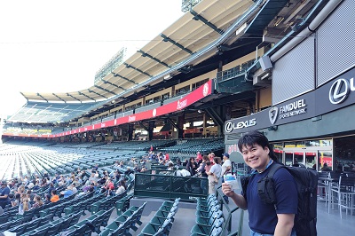 高校生が試合をしていたので中に入れました。親切な球場職員の方が案内してくれました。