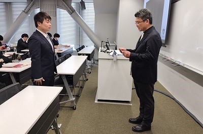 学位記授与。おめでとう。