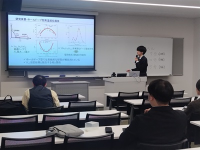 先輩に助けられ